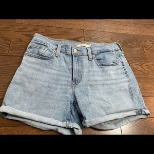 Levi’s shorts
